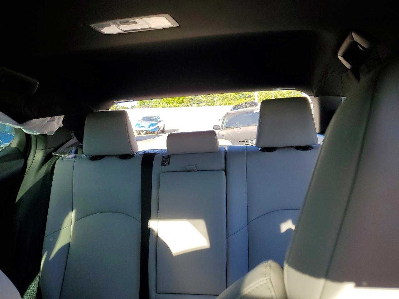 Lexus Ux Base