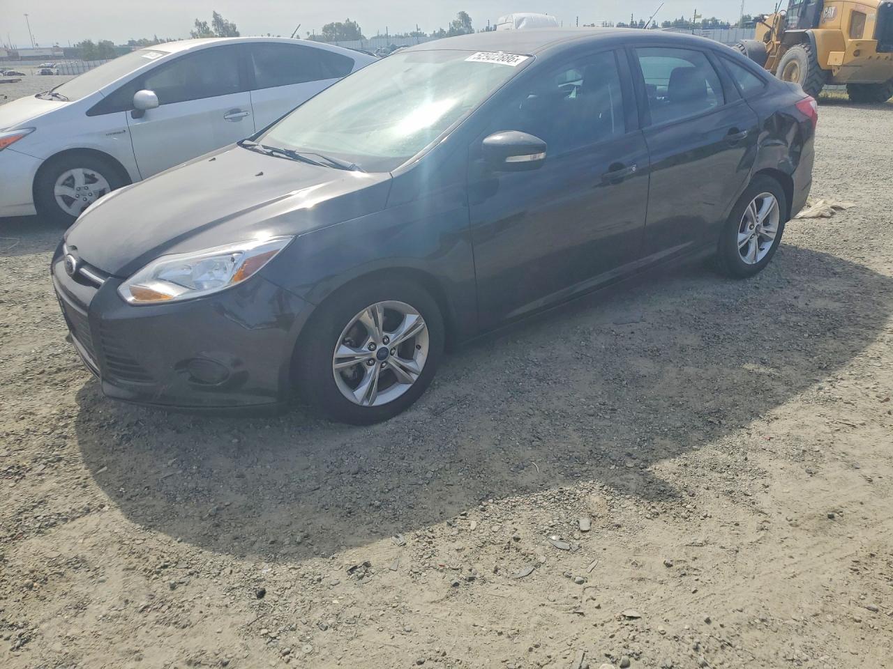 Salvage Ford Focus Image