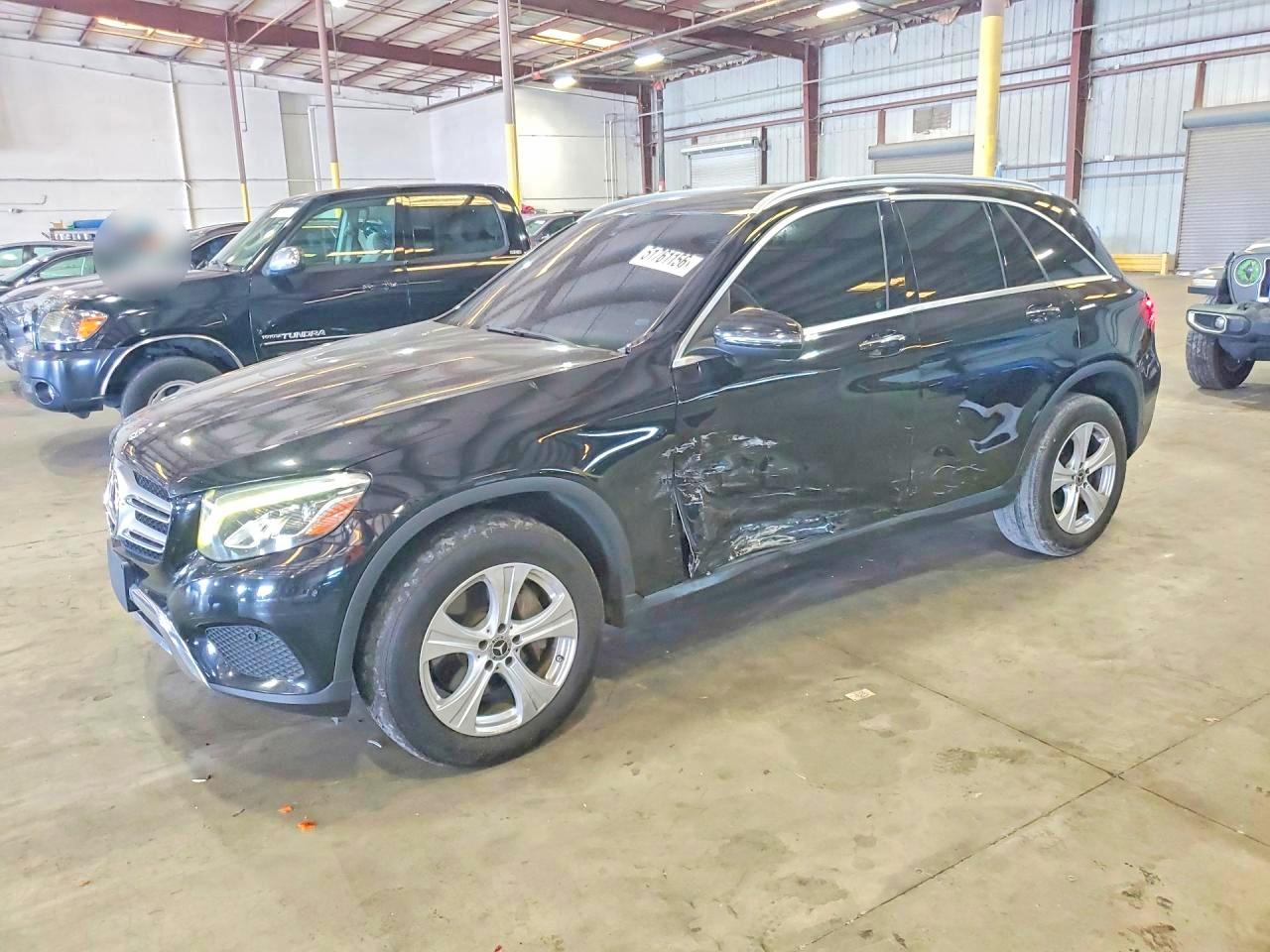 Salvage Mercedes-Benz GLC Image