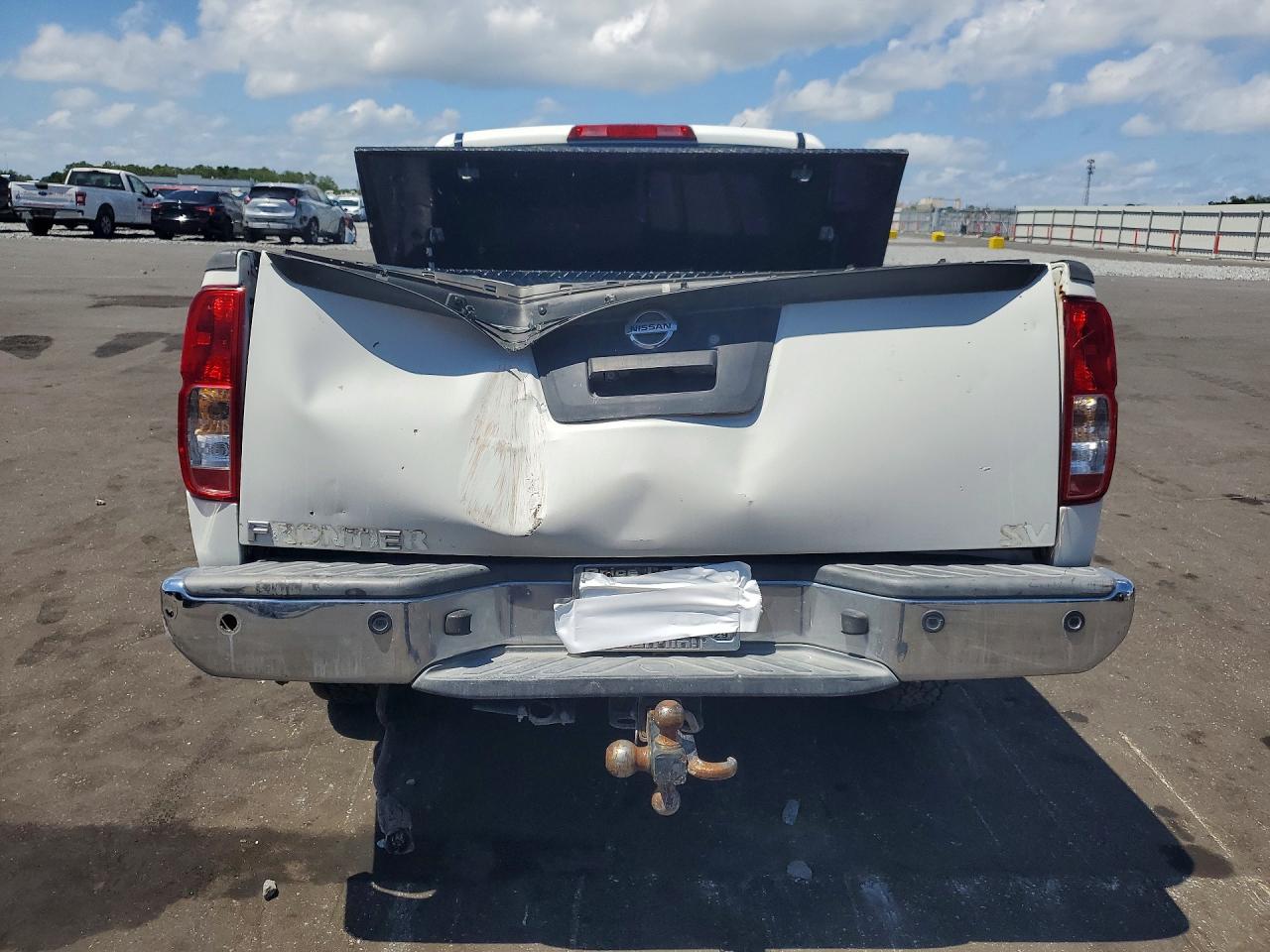 Nissan Frontier Sv
