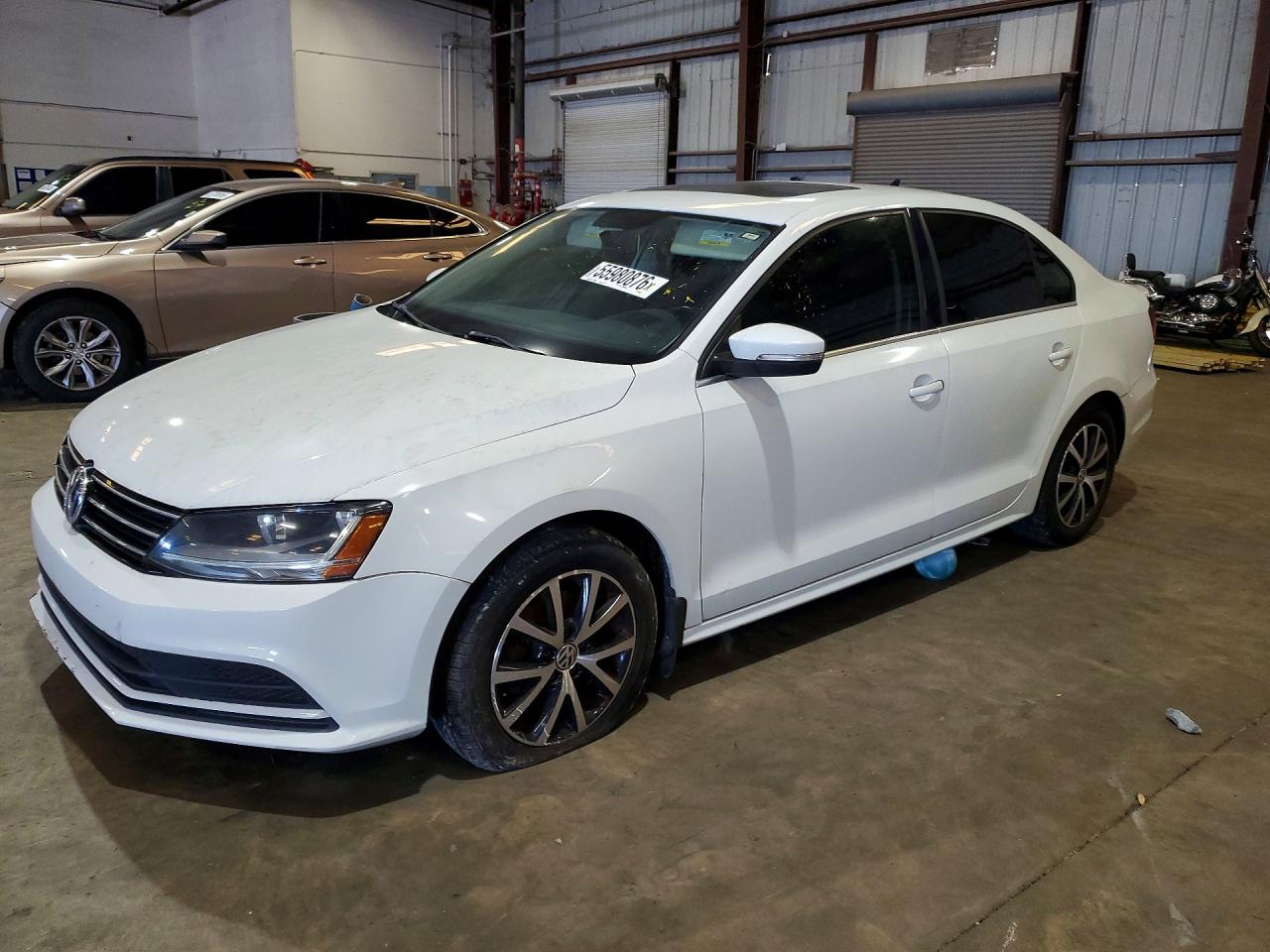 Salvage Volkswagen Jetta Image