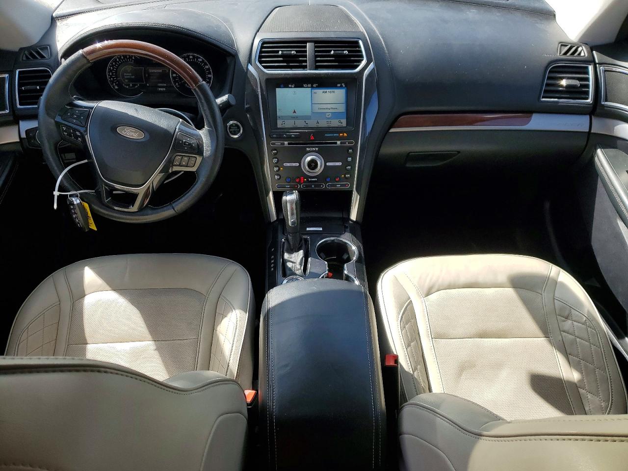 Ford Explorer Platinum