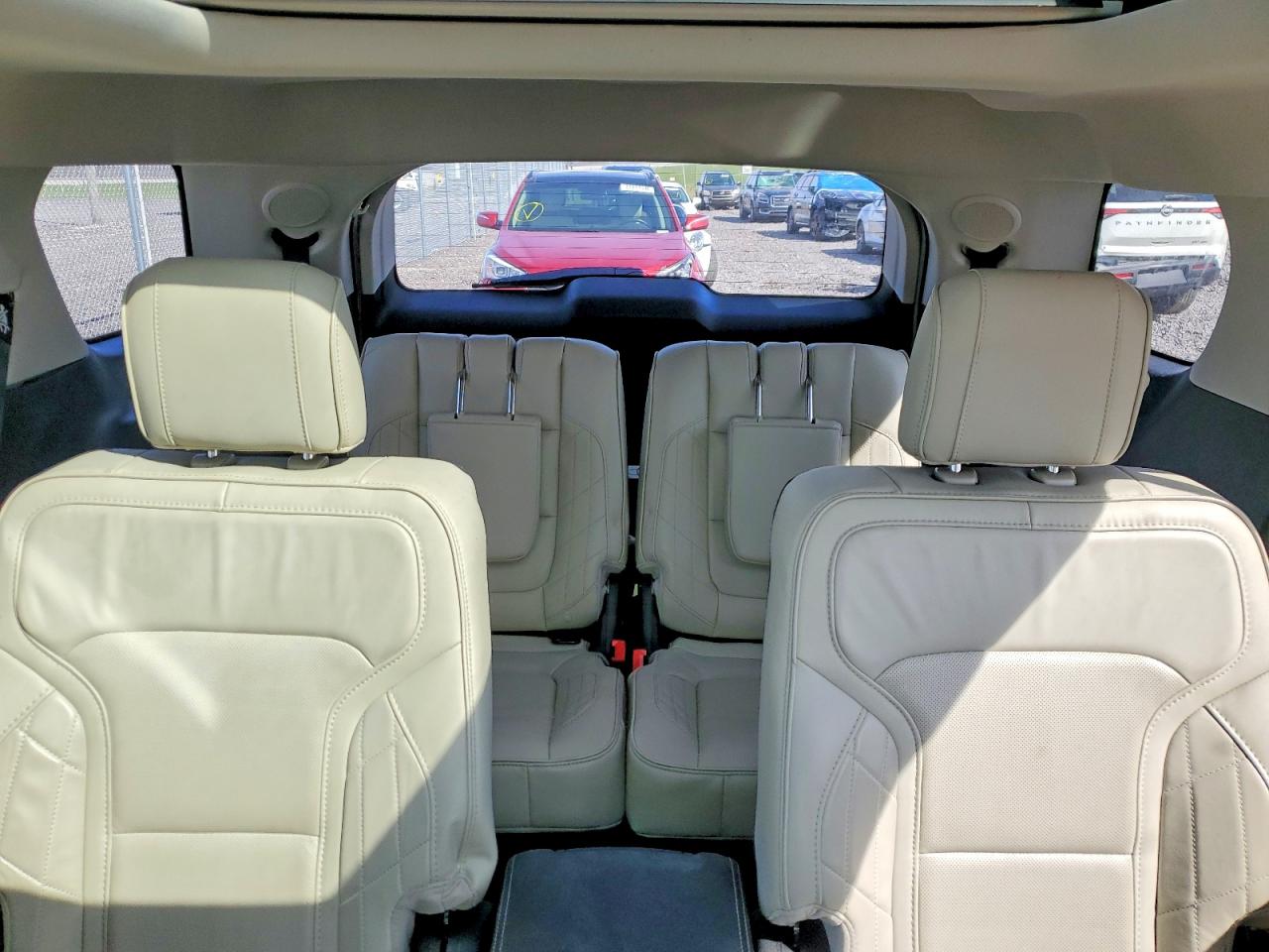 Ford Explorer Platinum