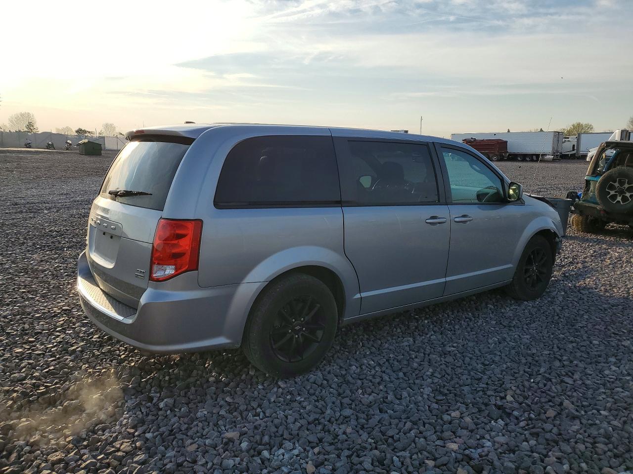 Dodge Caravan Gt