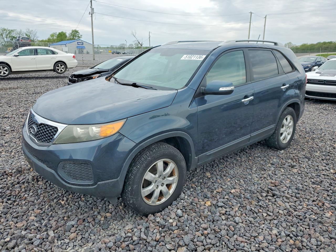 Salvage Kia Sorento Image
