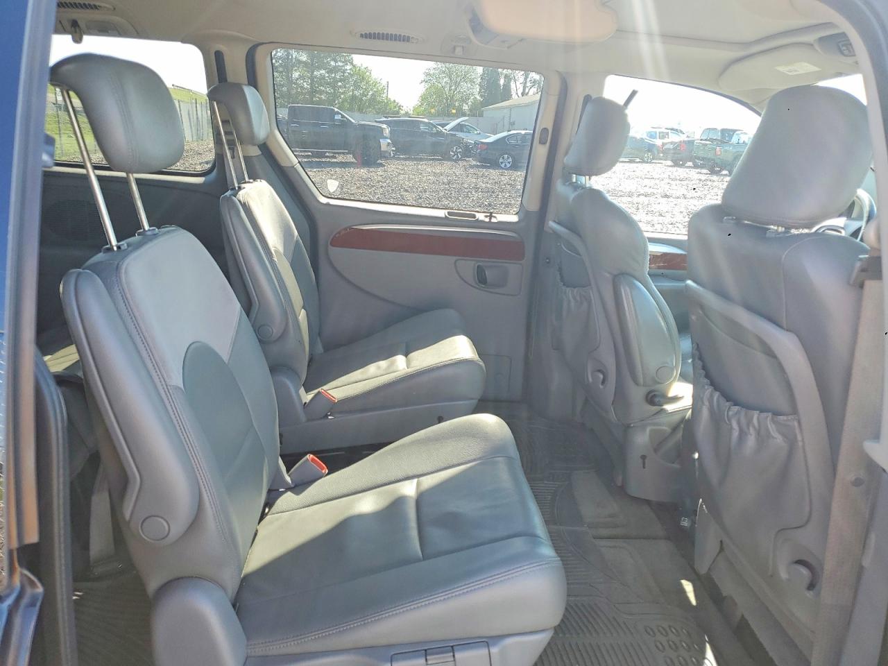 Chrysler Minivan Limited