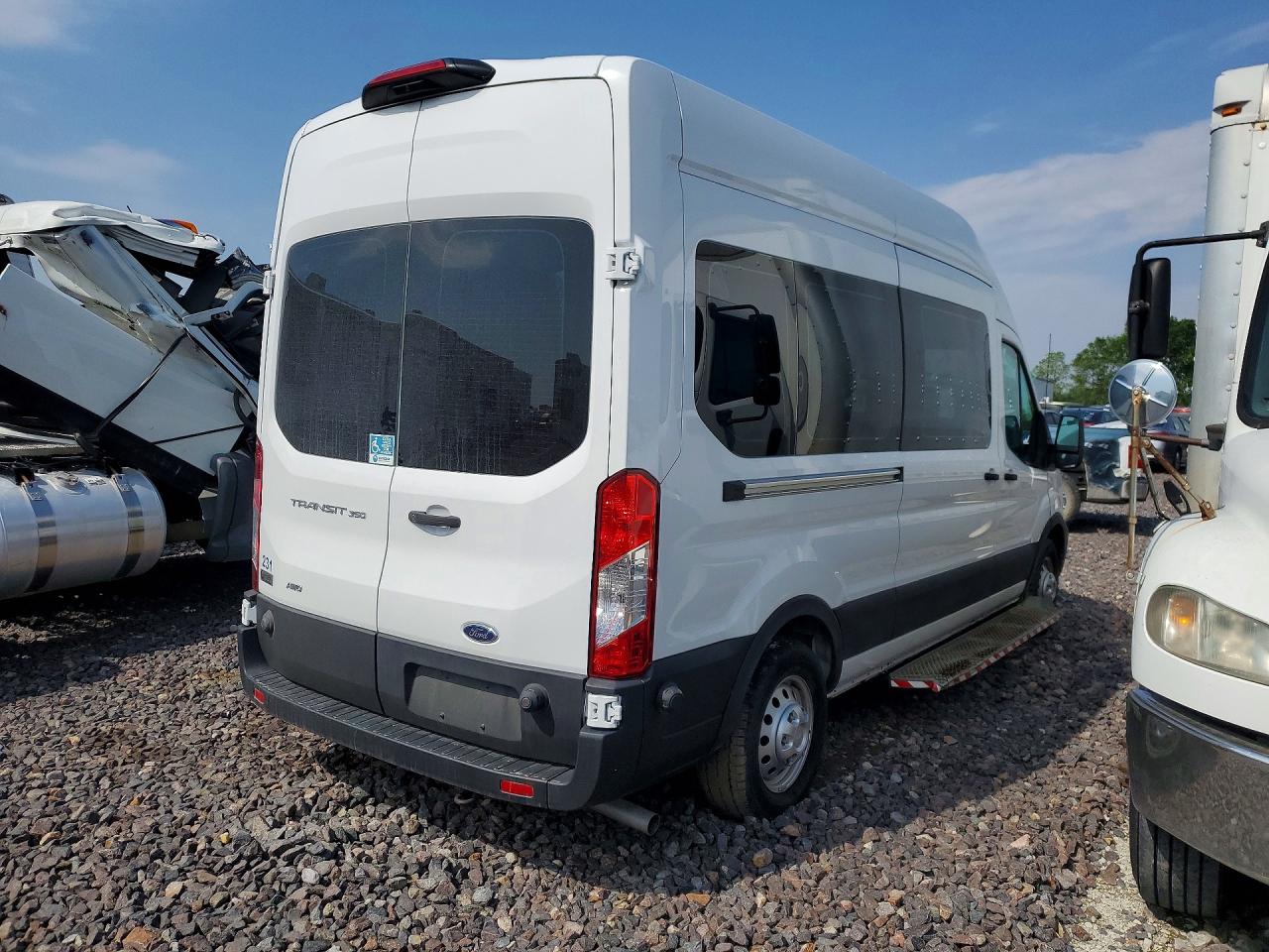 Ford Transit T-350