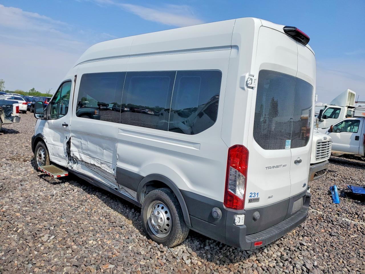Ford Transit T-350