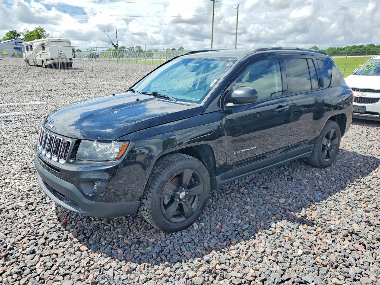 Salvage Jeep Compass Image