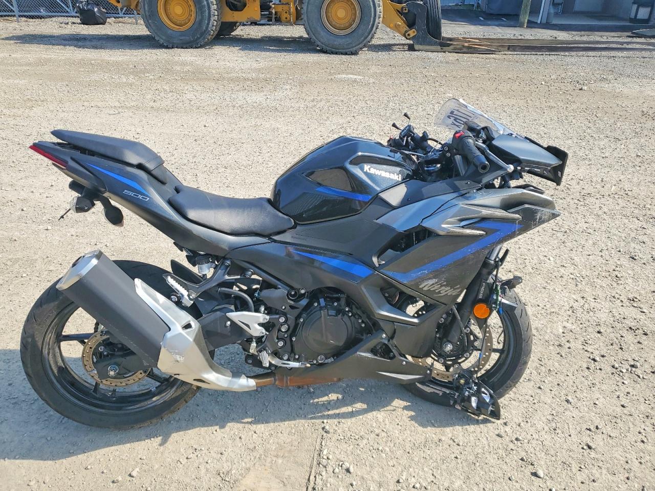 Salvage Kawasaki Ninja 500 Image