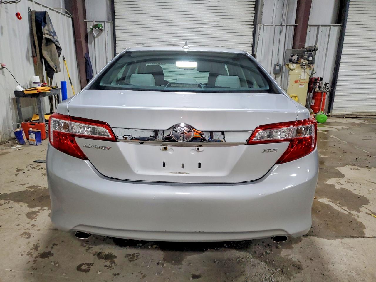 Toyota Camry Xle V6
