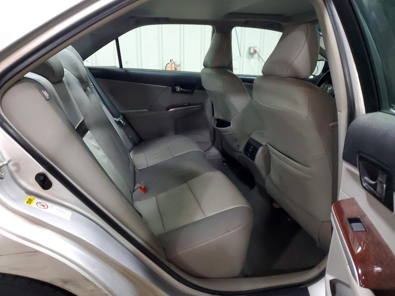 Toyota Camry Xle V6