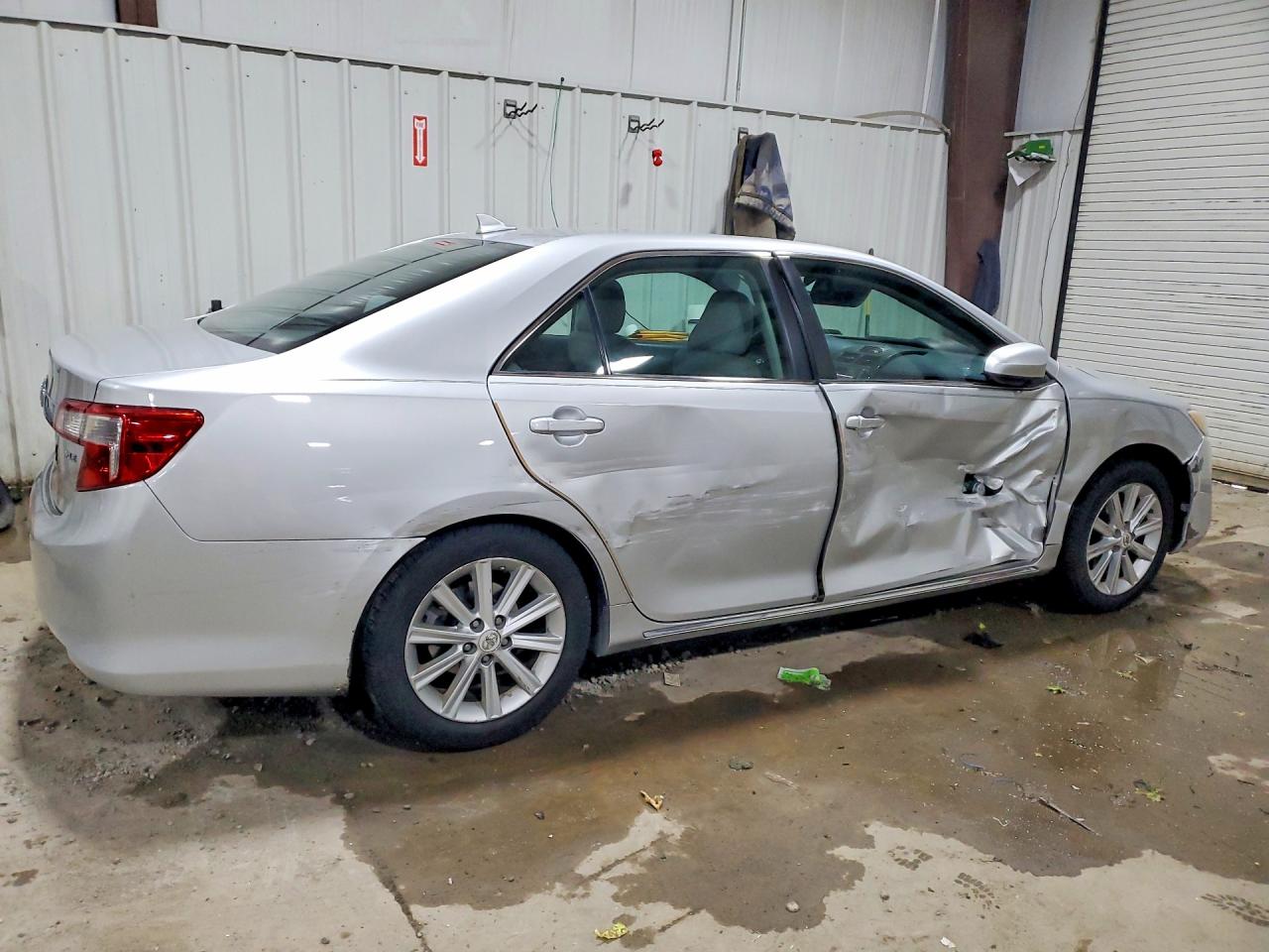 Toyota Camry Xle V6
