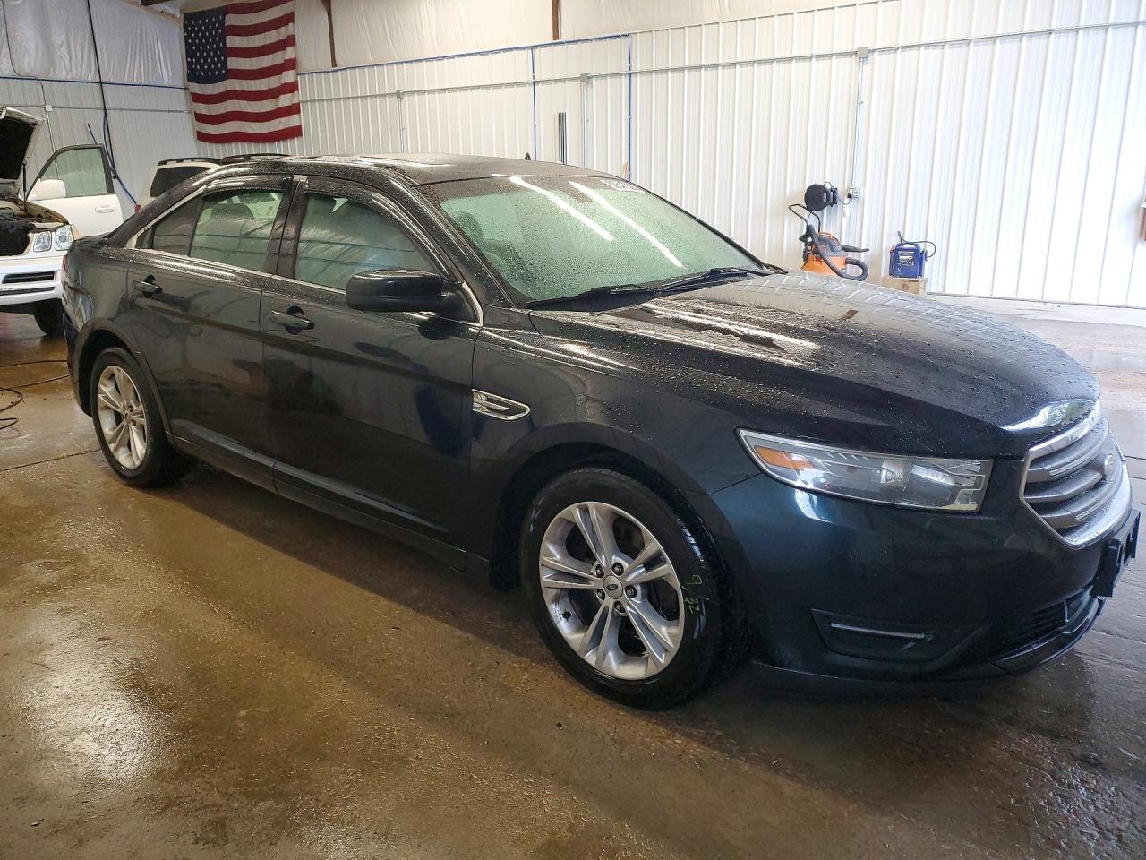 Ford Taurus Sel