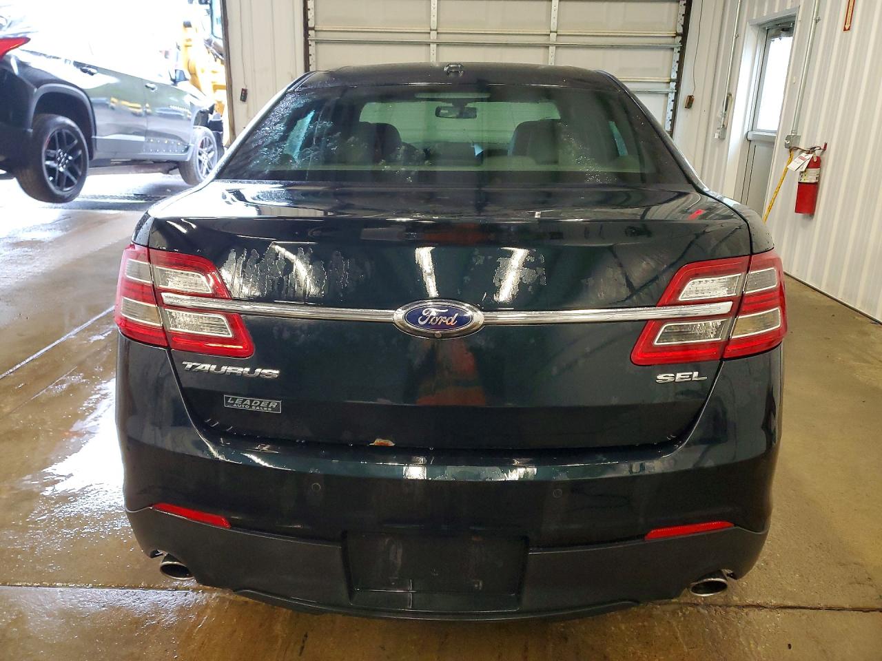 Ford Taurus Sel