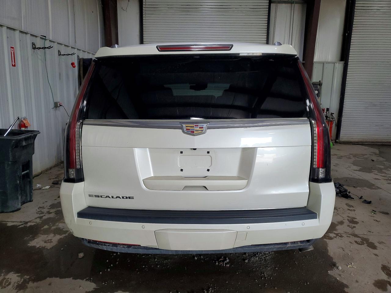 Cadillac Escalade Premium