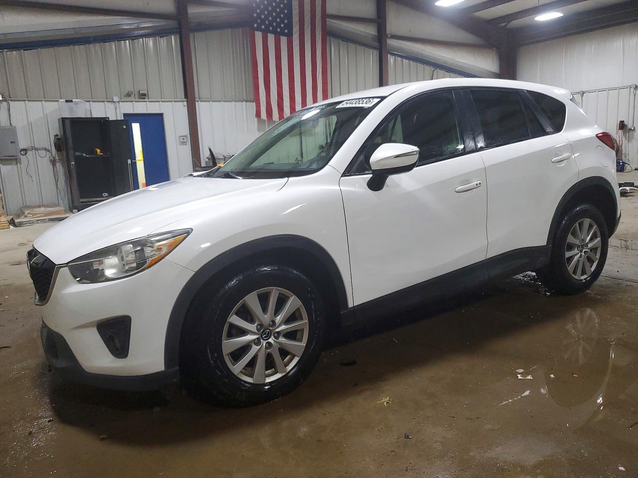 Salvage Mazda Cx Image