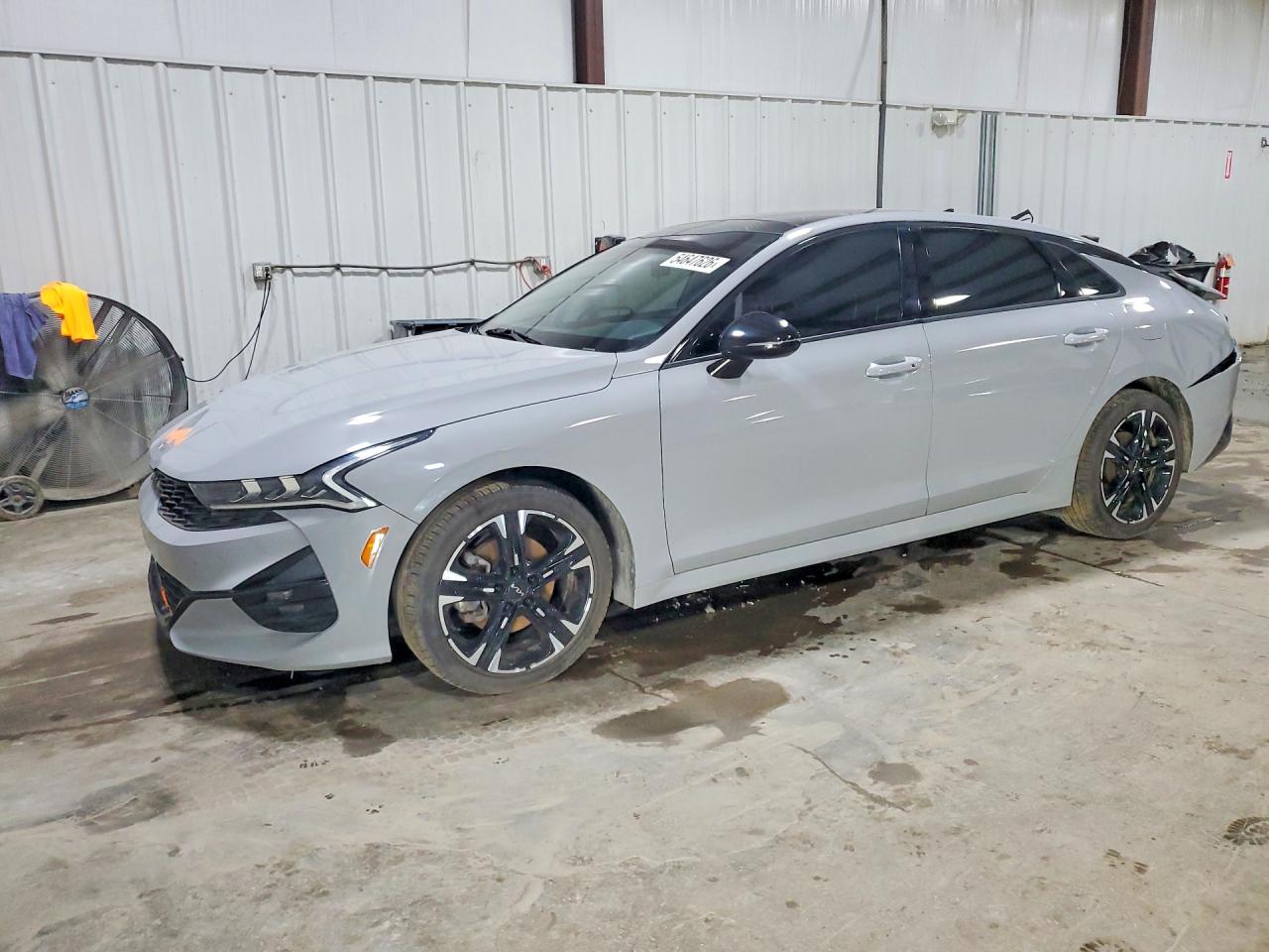 Salvage Kia K5 Image