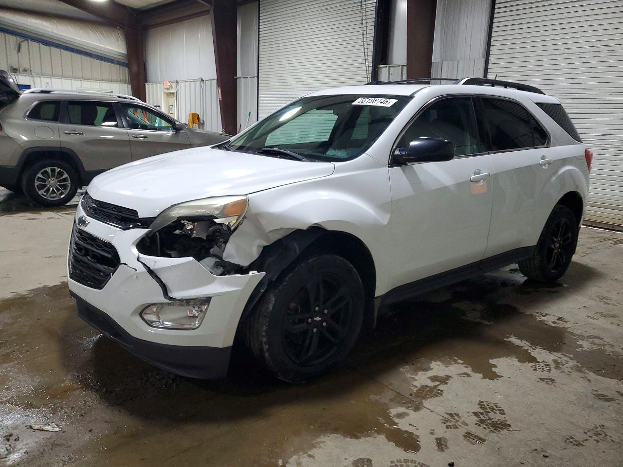 Salvage Chevrolet Equinox Image