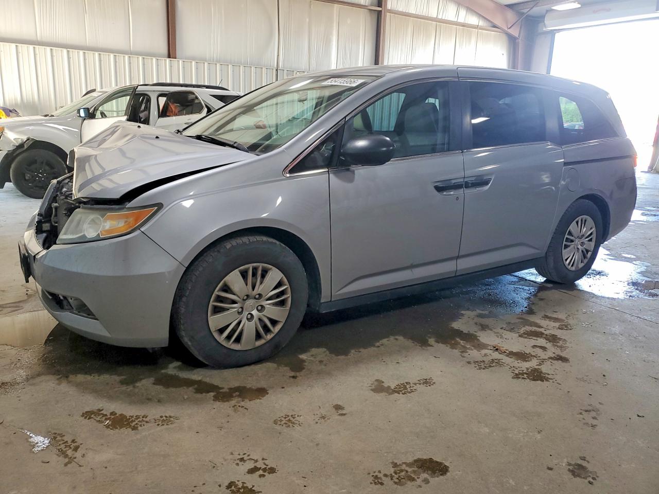 Salvage Honda Odyssey Image