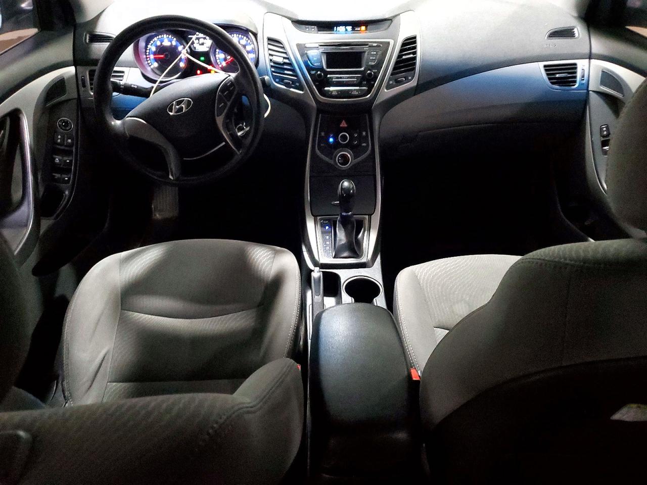Hyundai ELANTRA Se