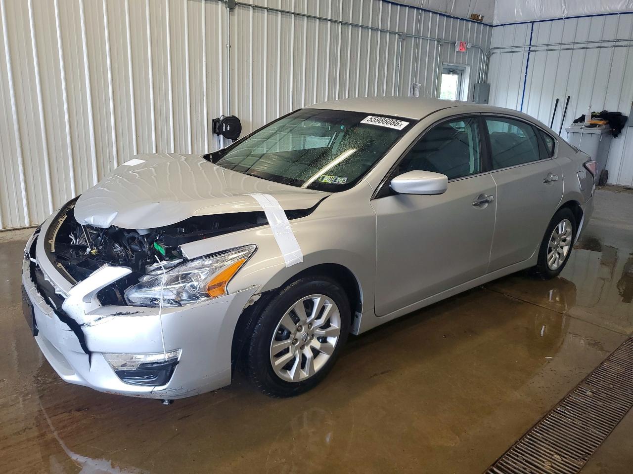 Salvage Nissan Altima Image