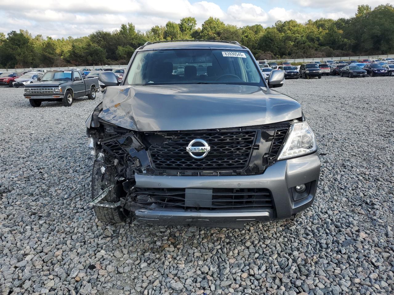 Nissan Armada Sv