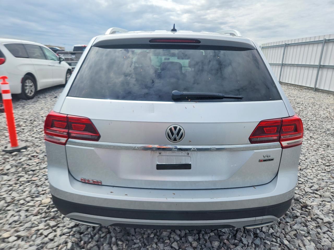 Volkswagen Atlas S