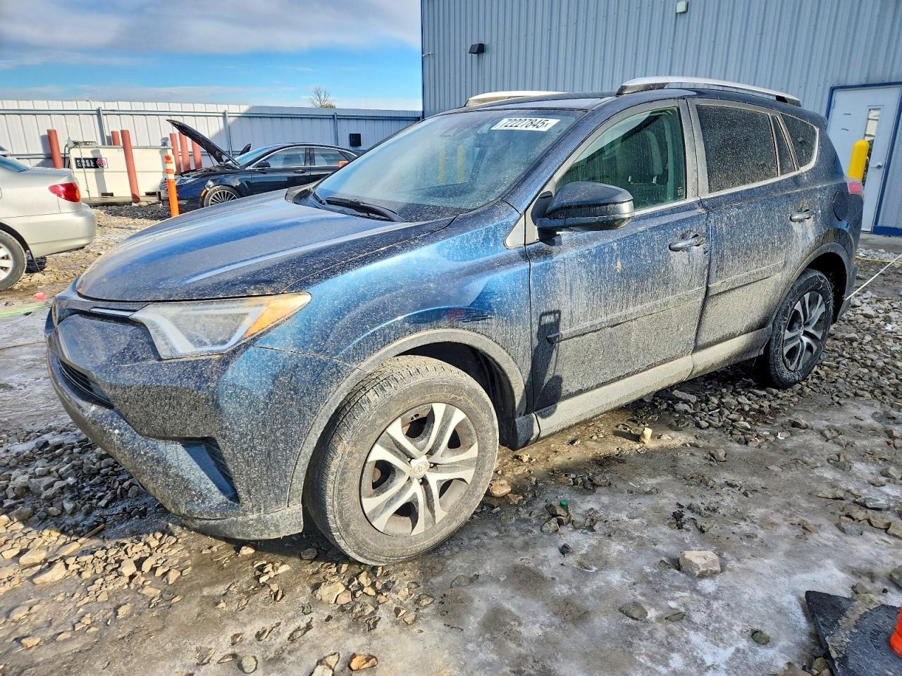 Salvage Toyota RAV4 Image