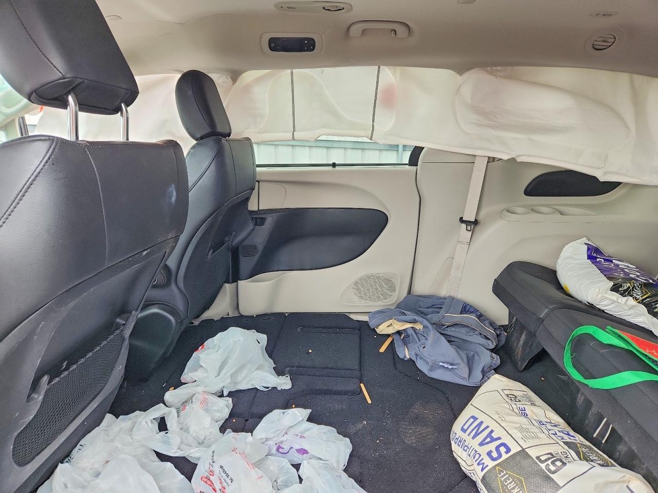 Chrysler Pacifica Touring L