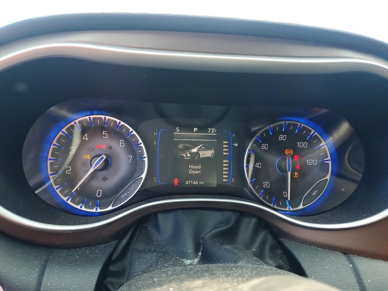 Chrysler Pacifica Touring L