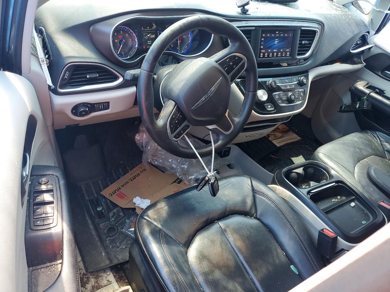 Chrysler Pacifica Touring L