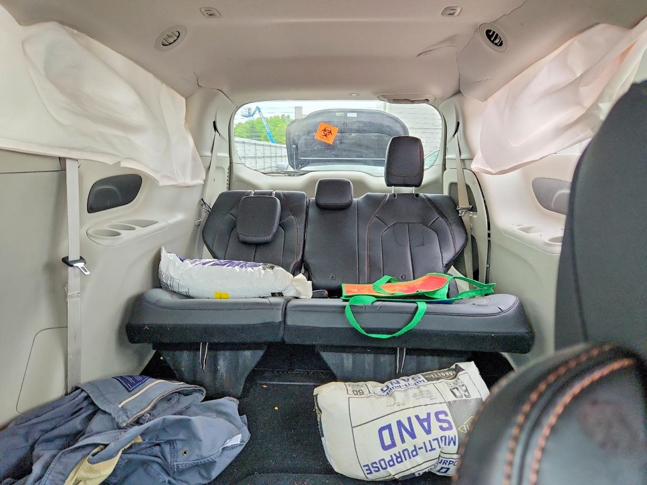 Chrysler Pacifica Touring L