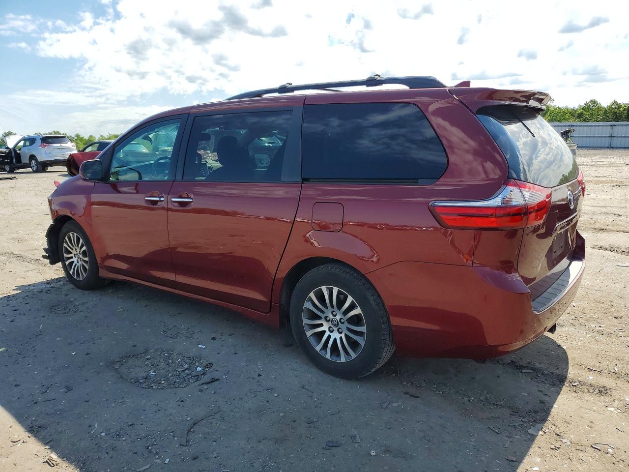 Toyota Sienna Xle Premium 8-passenger