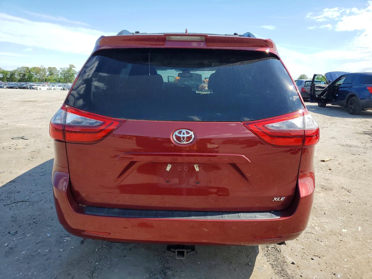 Toyota Sienna Xle Premium 8-passenger