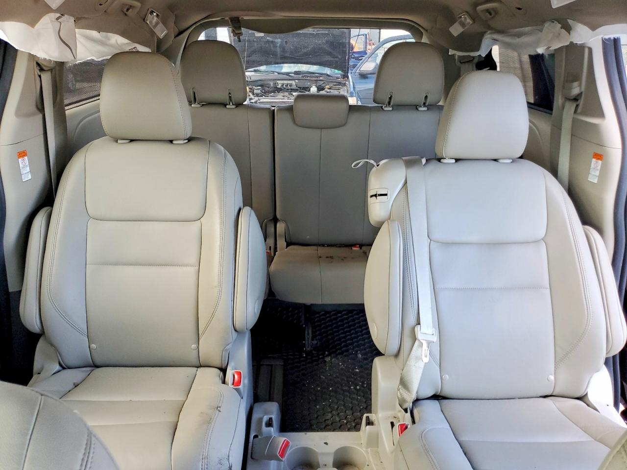 Toyota Sienna Xle Premium 8-passenger