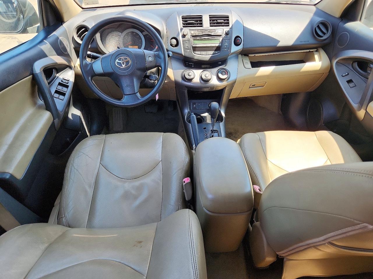 Toyota RAV4 Base