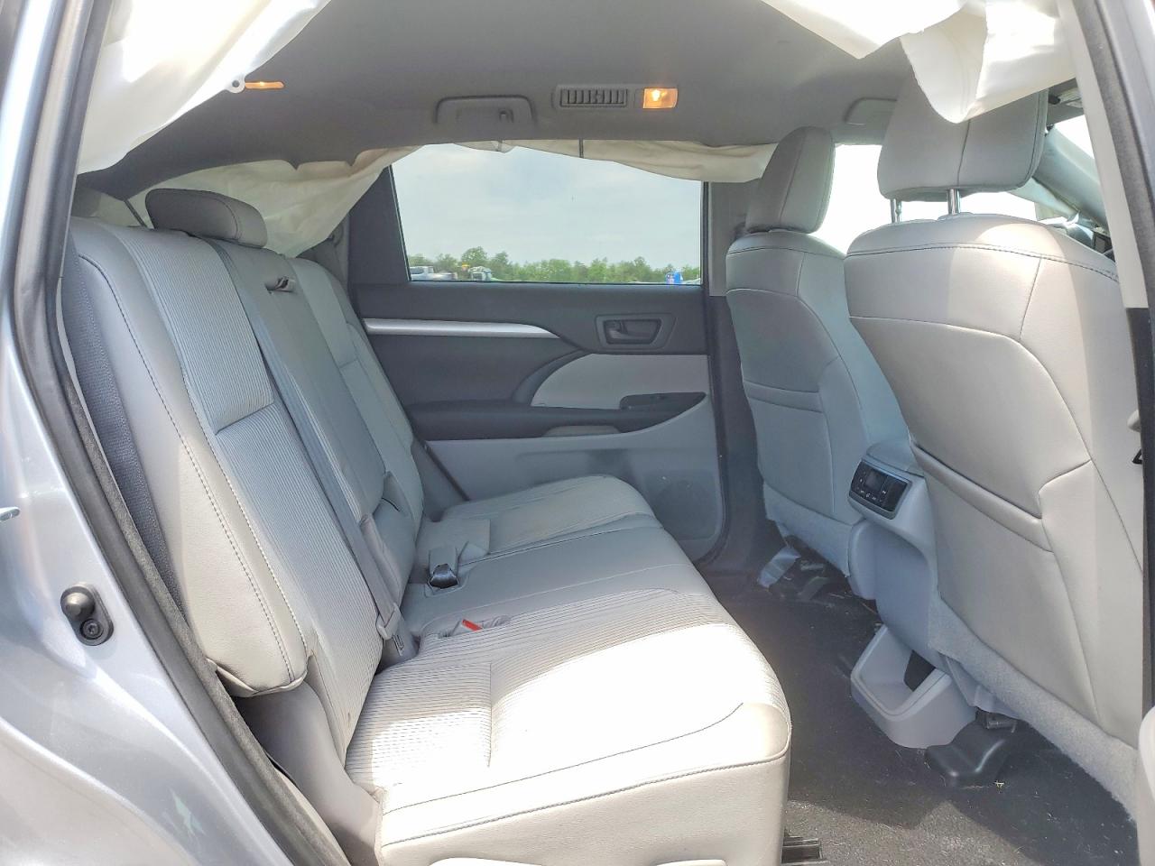Toyota Highlander Le Plus