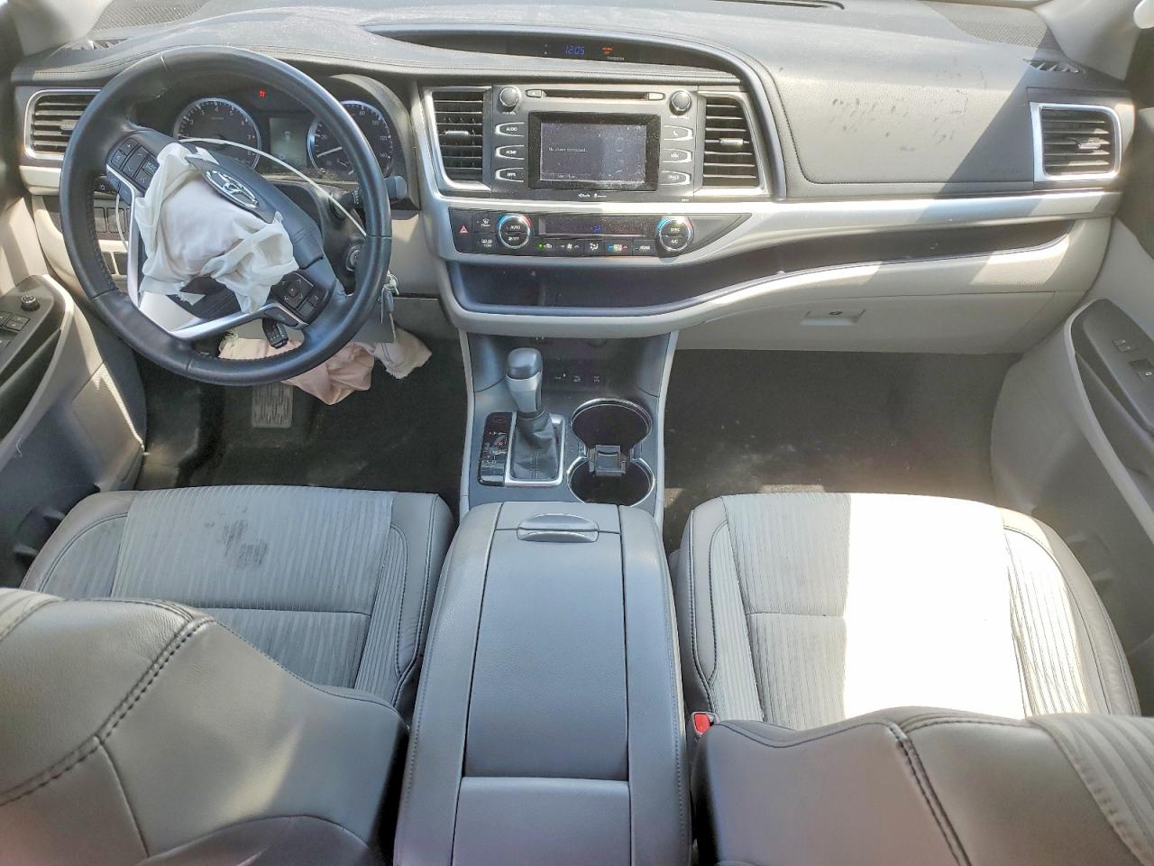 Toyota Highlander Le Plus