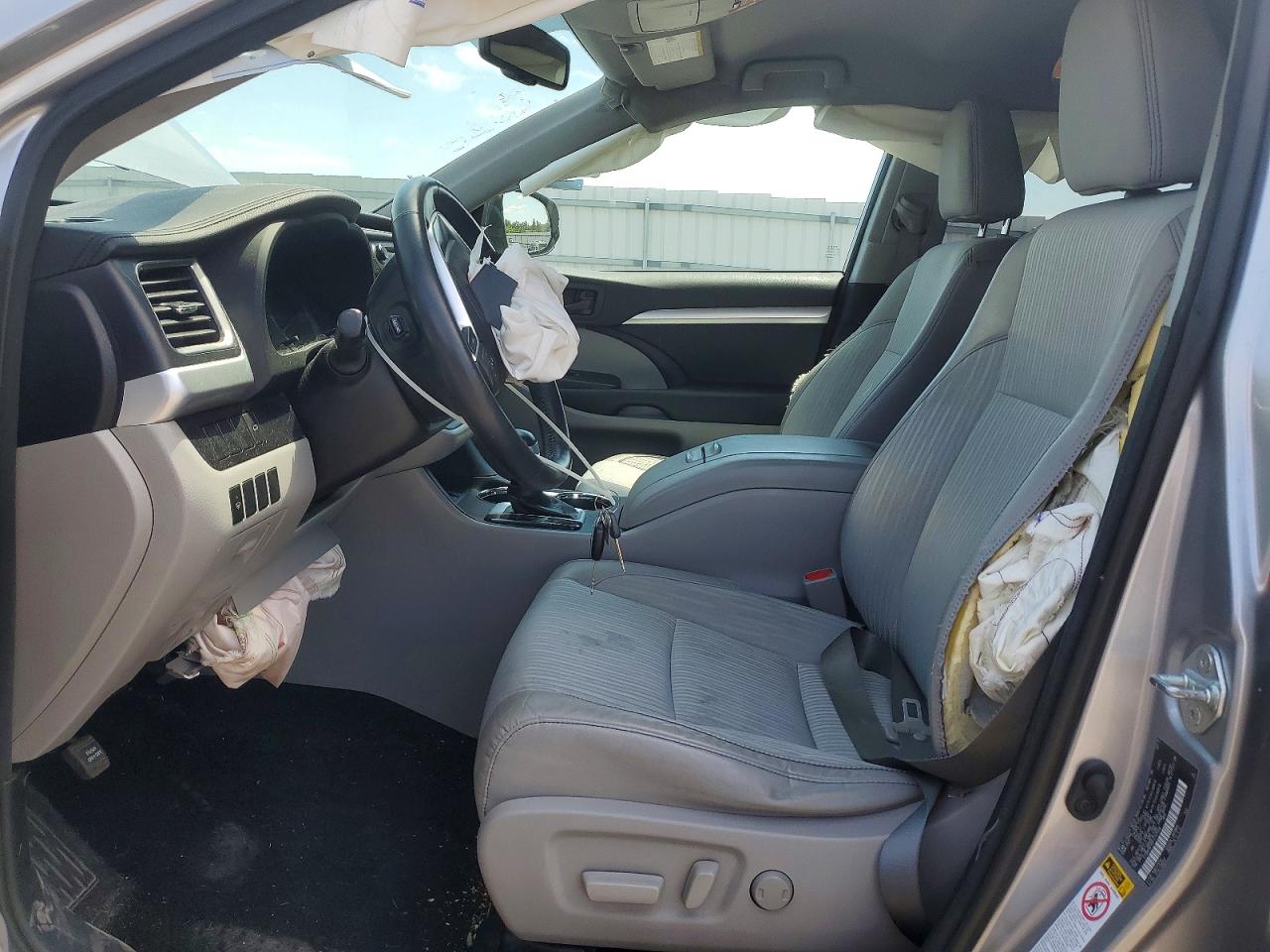 Toyota Highlander Le Plus