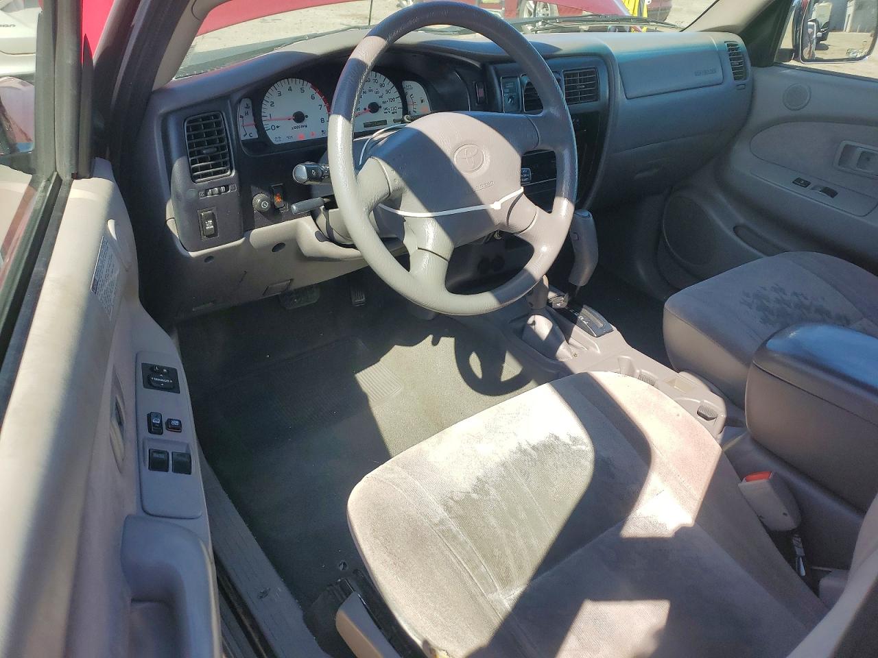 Toyota Tacoma Xtracab
