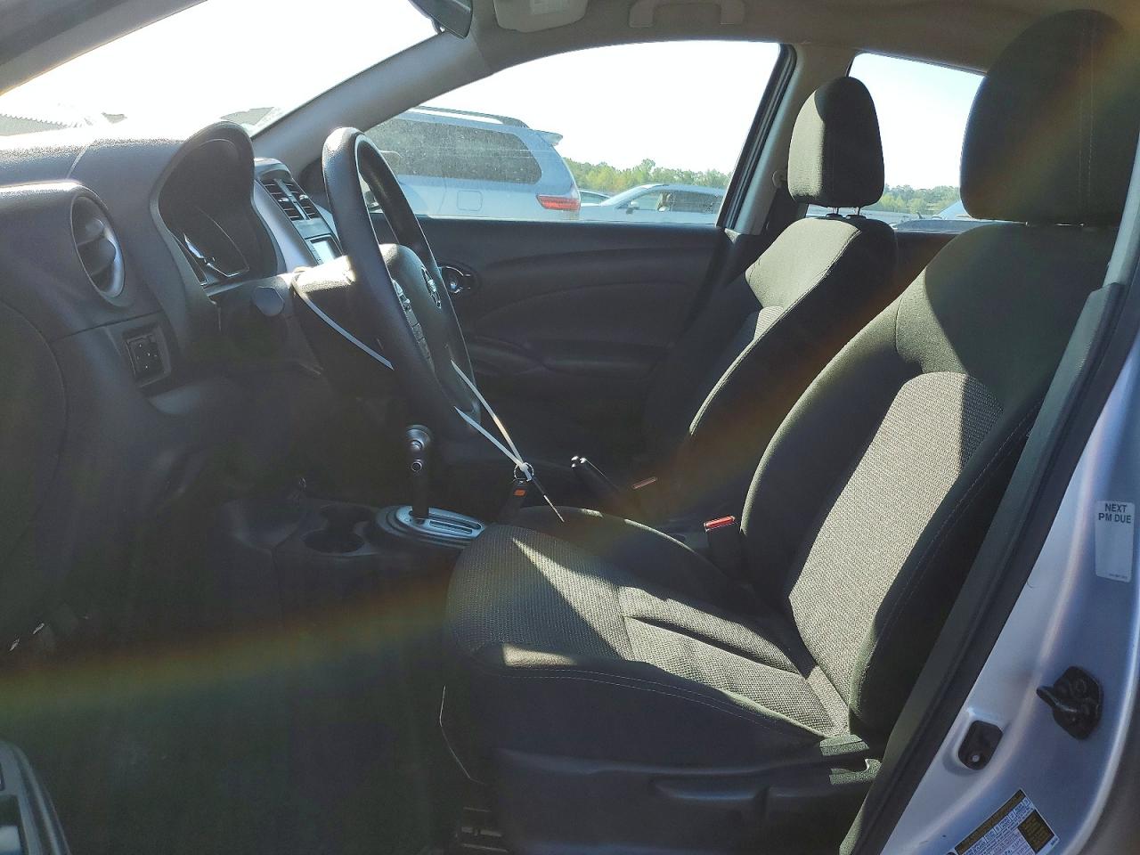Nissan Versa Sv