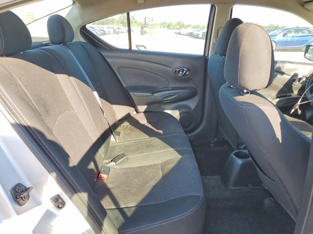 Nissan Versa Sv