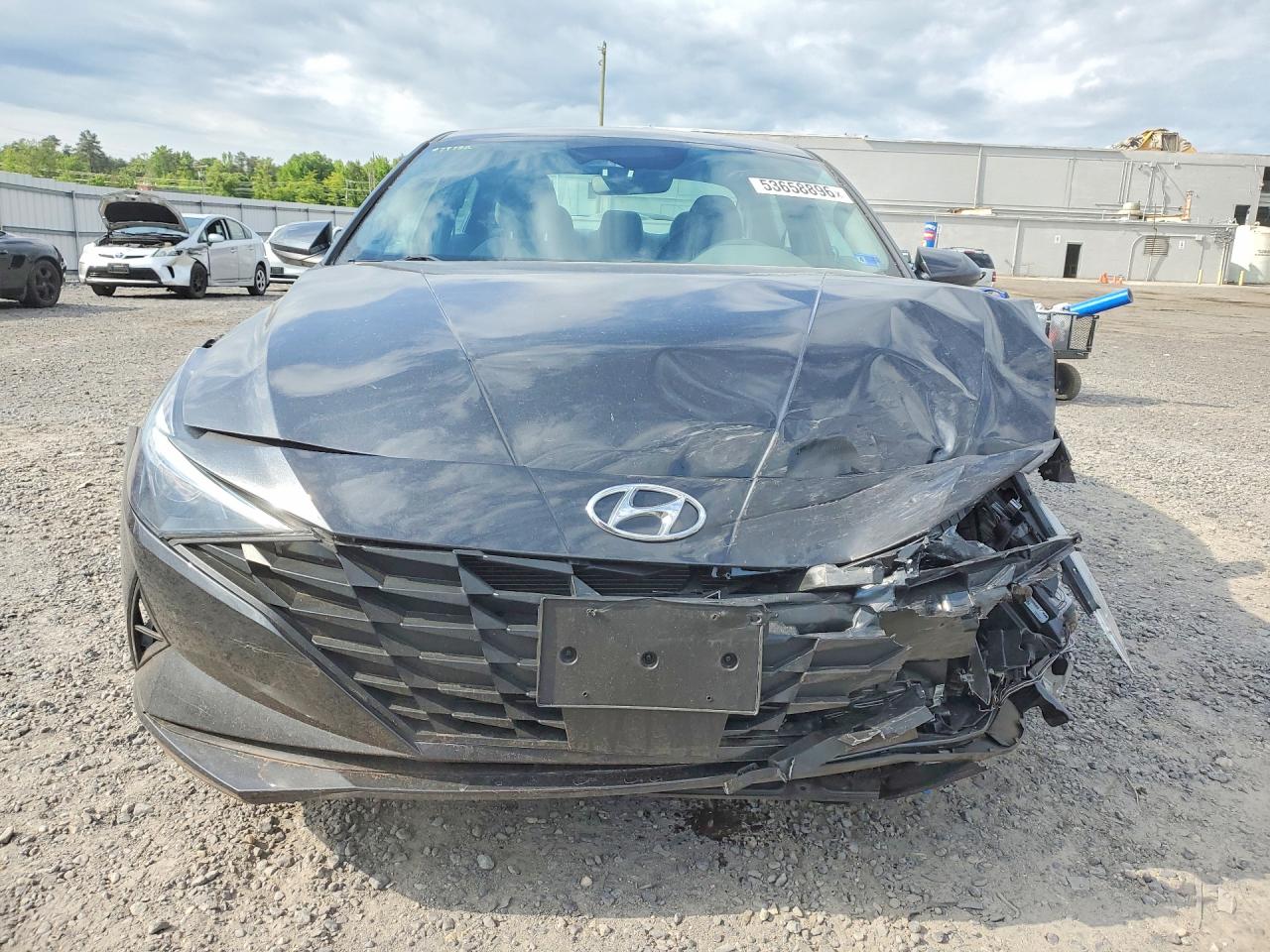 Hyundai ELANTRA Sel
