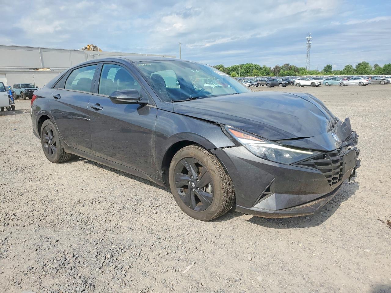 Hyundai ELANTRA Sel