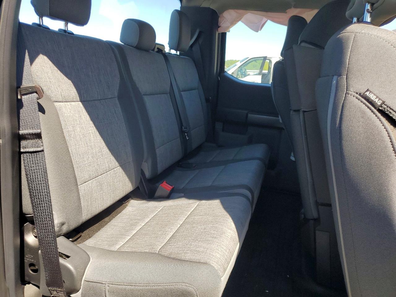 Ford F-150 Super Cab