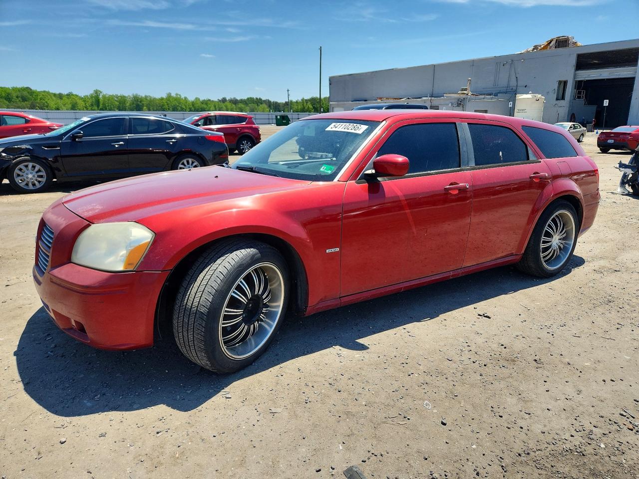 Salvage Dodge Magnum R Image