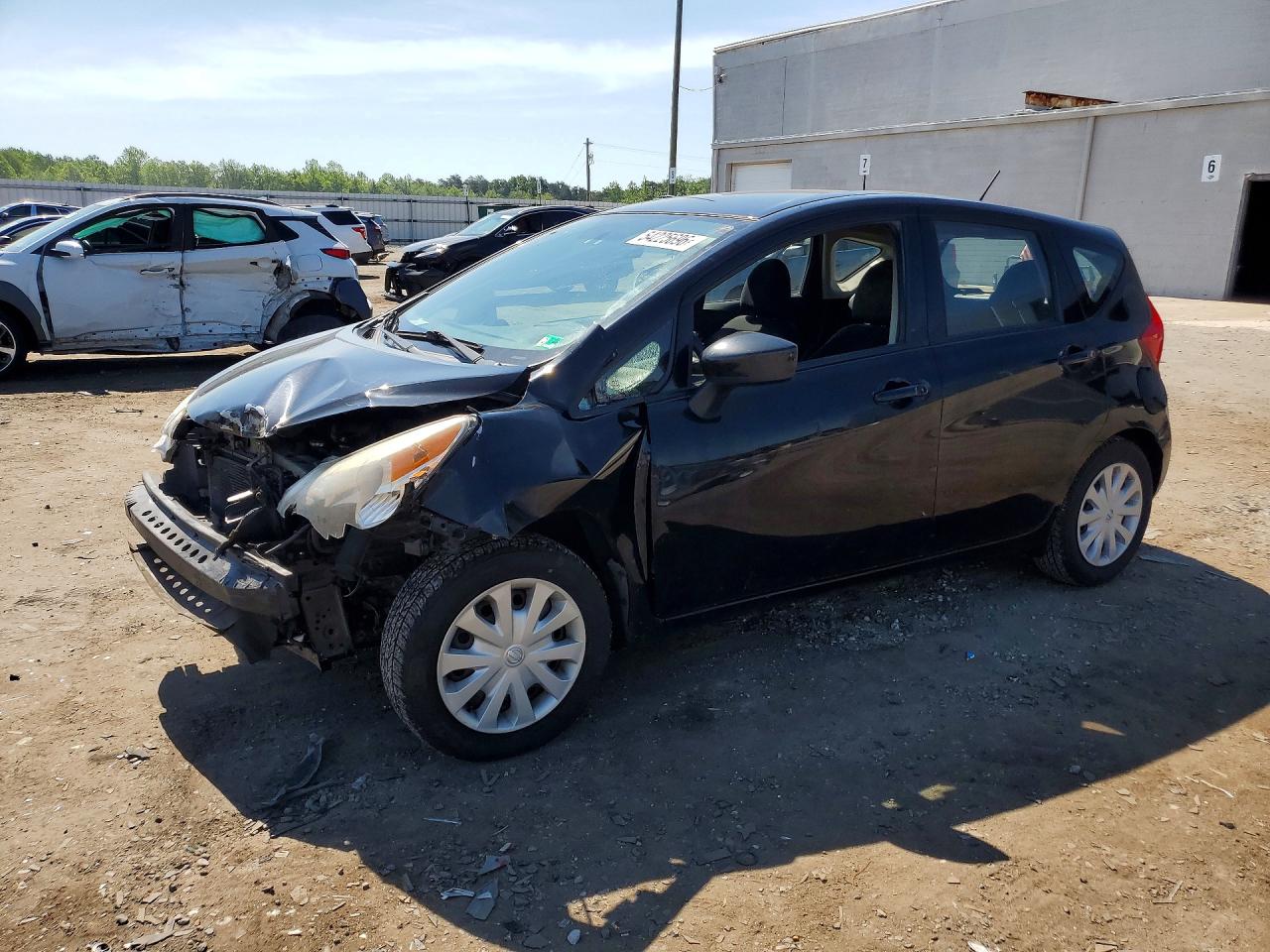 Salvage Nissan Versa Image