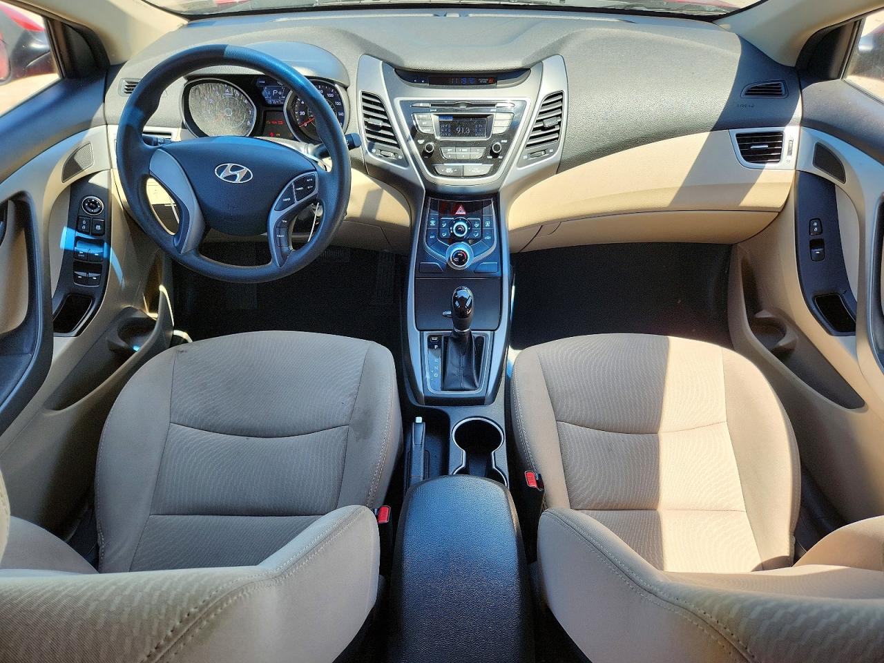 Hyundai ELANTRA Se