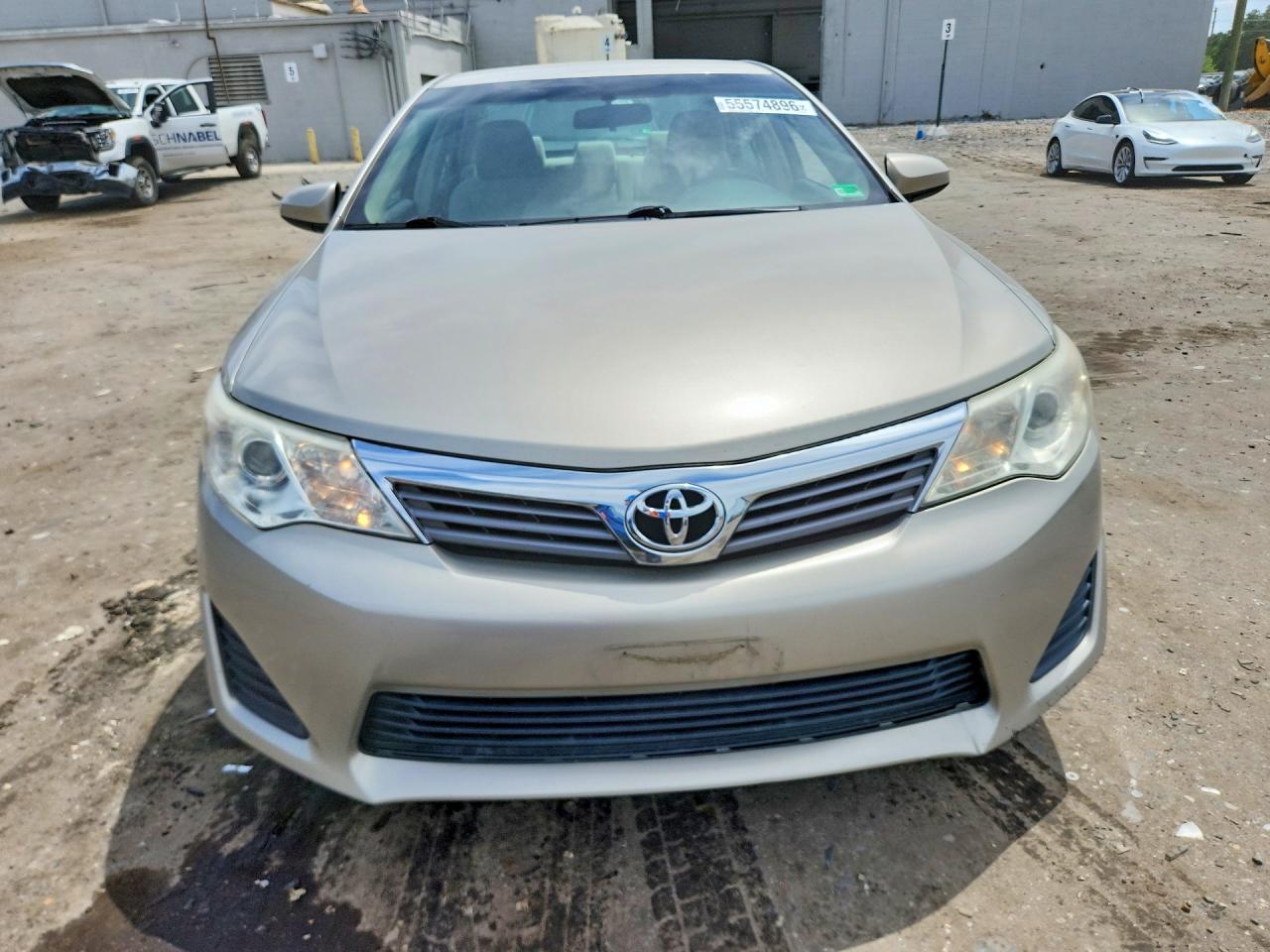 Toyota Camry L
